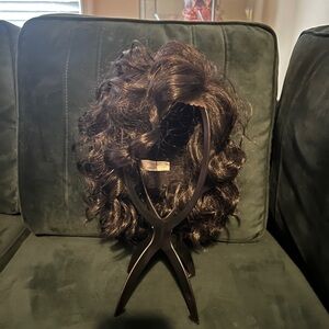Rene of Paris ATTITUDE Mono Part Wig
Color Espresso.
Worn once.